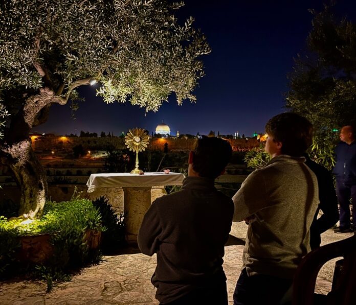 Commentary - peace in holy land